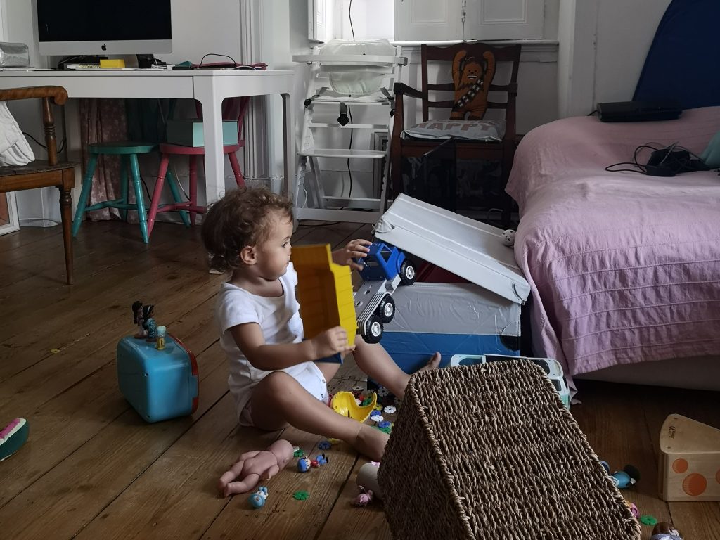 Eu não gosto de brincar com os meus filhos